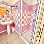 Guest house Leo & Sea 3*