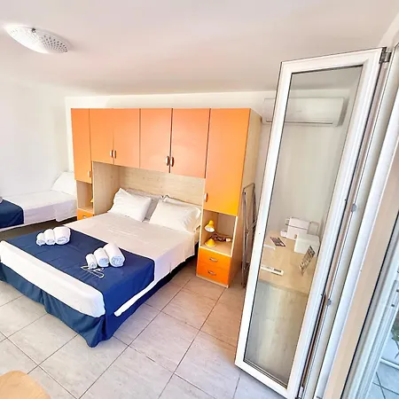 Guest house Leo & Sea
